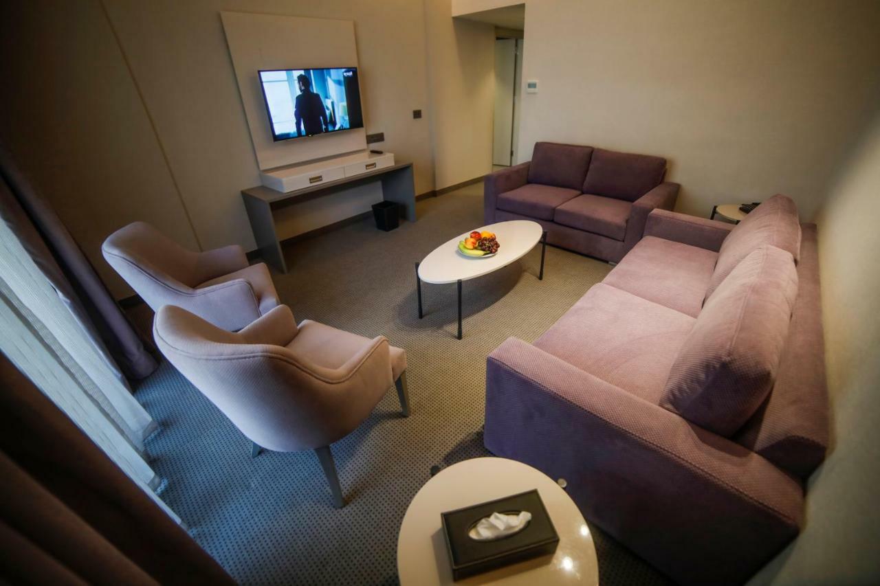Rawsheh 51 Hotel Бейрут Екстериор снимка